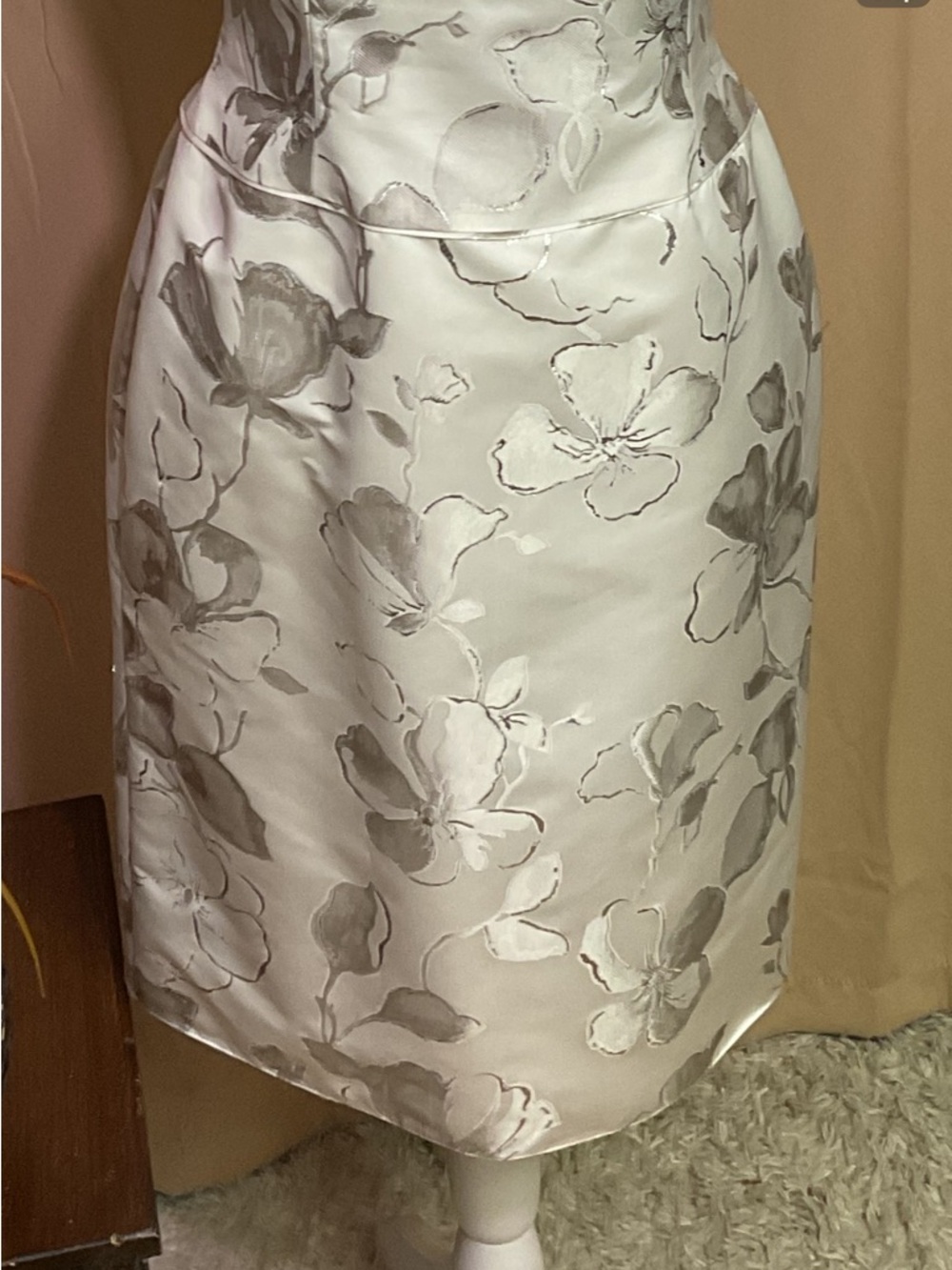Ivory Armani Collezioni Floral Satin Sheath Dress - Picture 3 of 12